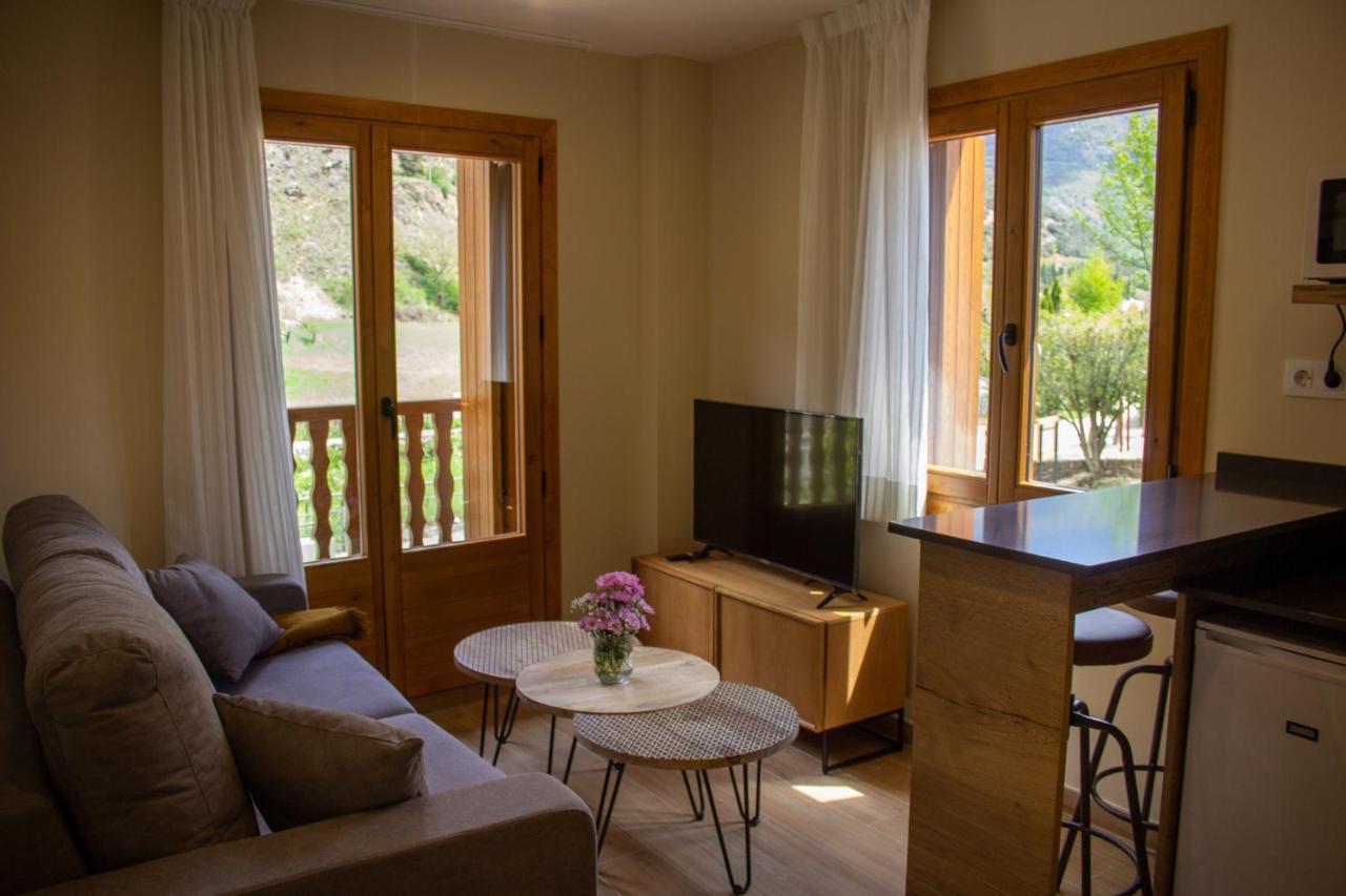 Apartaments Areny - L'Amfitriona Esterri d'Àneu Eksteriør bilde